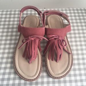 T-strap fringe sandals
